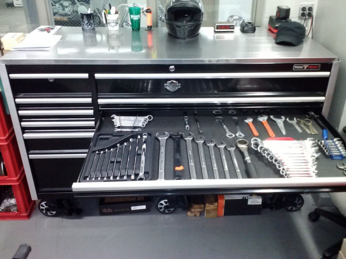 Tool Vault Elite 72″ 17 Drawer Tool