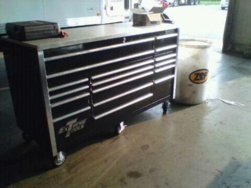 Extreme Tool Boxes 72" 17 Drawer Triple Bay Professional Tool Cabinet photo review